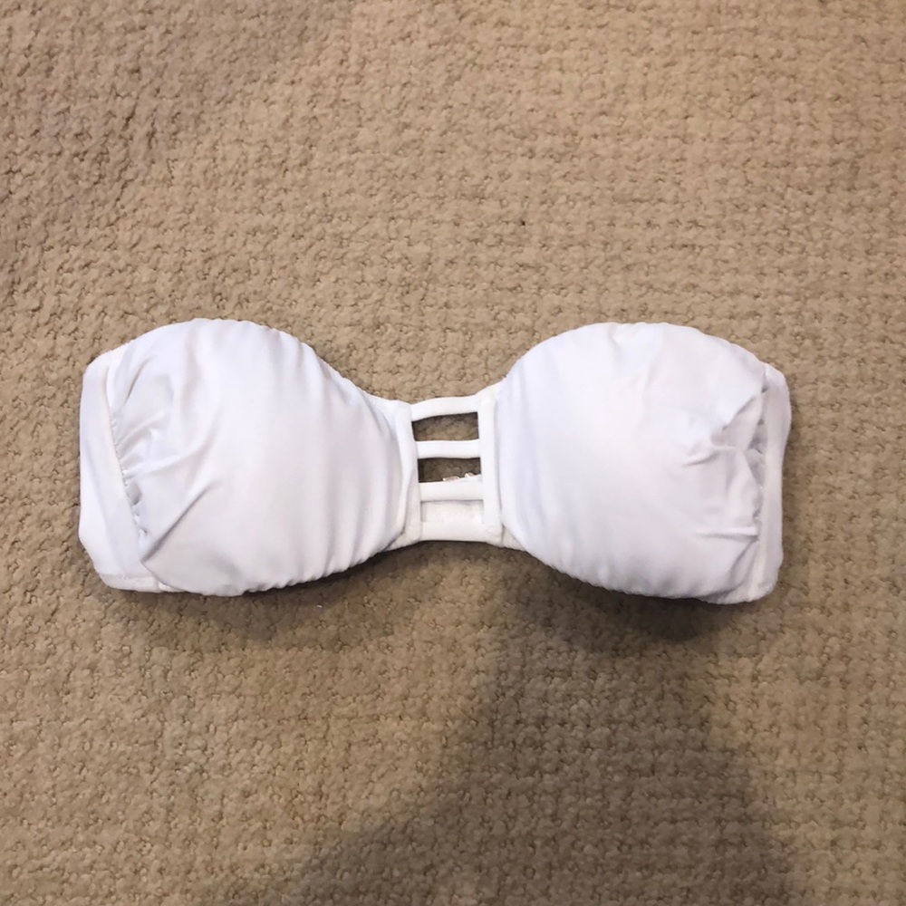 Victoria’s Secret bikini top